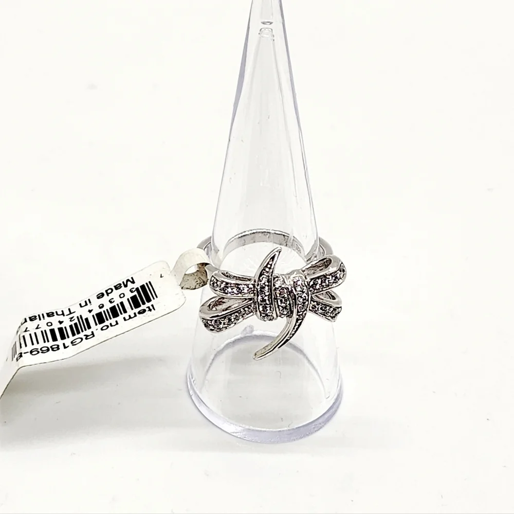 Beautiful Sterling Silver Bow Ring NWT - Picture 2 of 8
